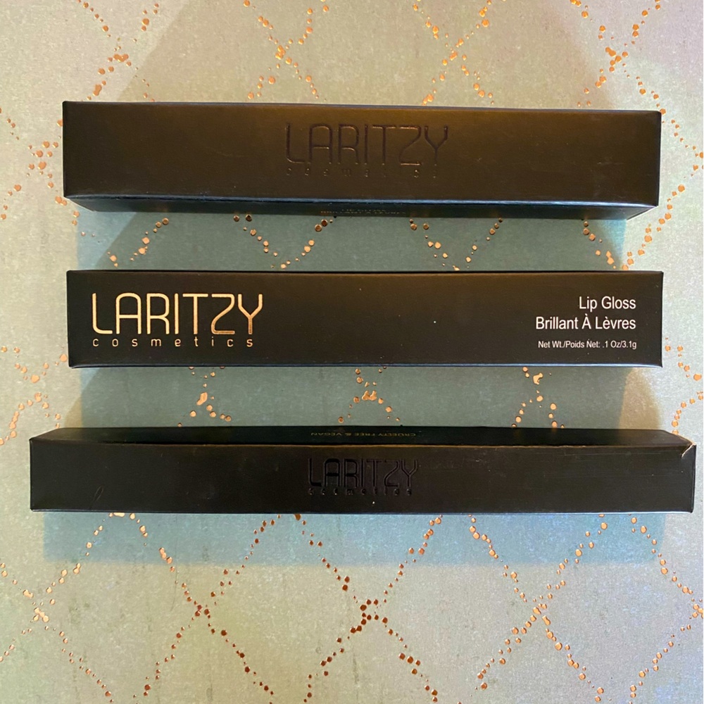 Laritzy Makeup Bundle  - Lip Liner - Lip Colours - Brand new and never opened!